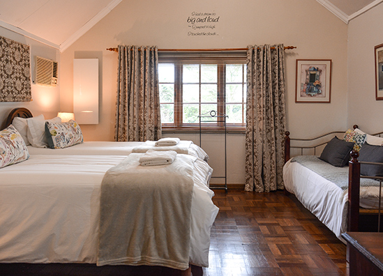 Our Rooms unit 2 bedroom twin